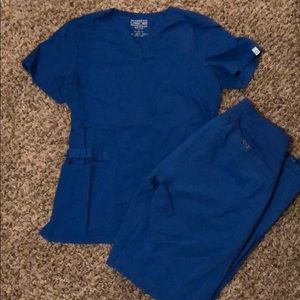 Women’s scrubs